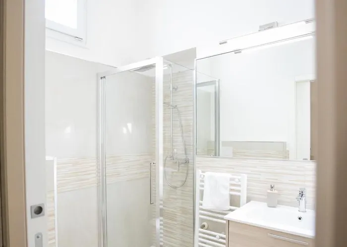 Regina Prive * Lecce